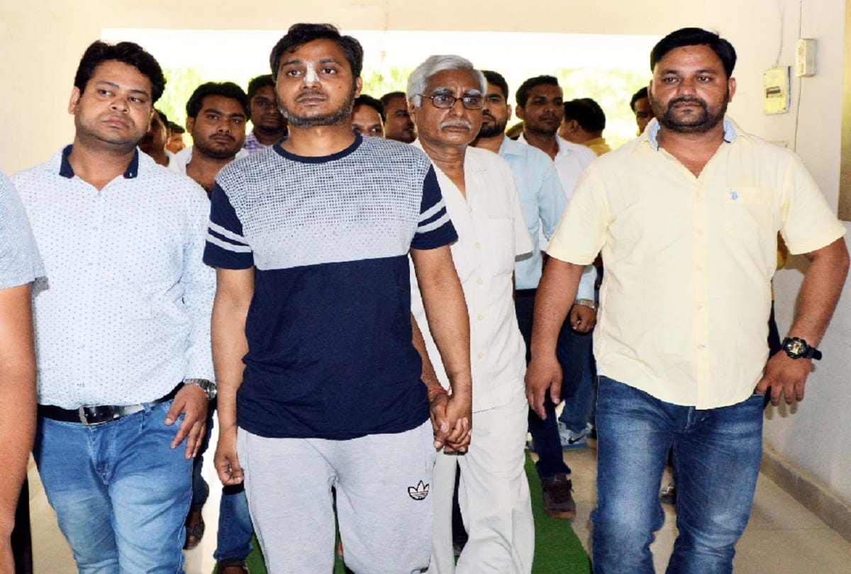 Ransom through WhatsApp call, 1.40 lakh fraud in Ghaziabad, Uttar Pradesh