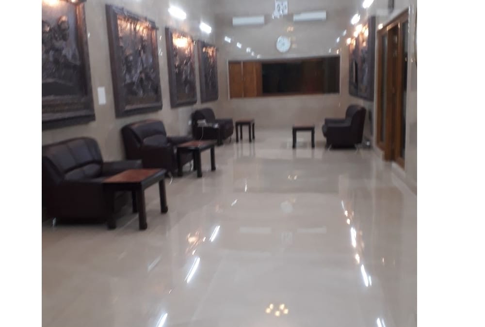  inside pics of mayawati's bungalow.