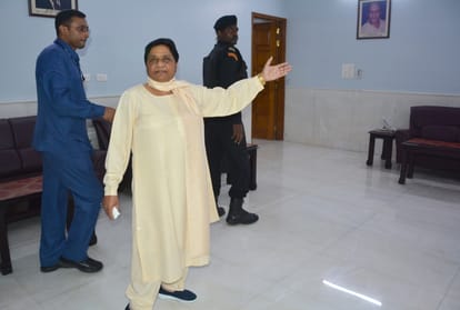 BJP replied back to mayawati statement.