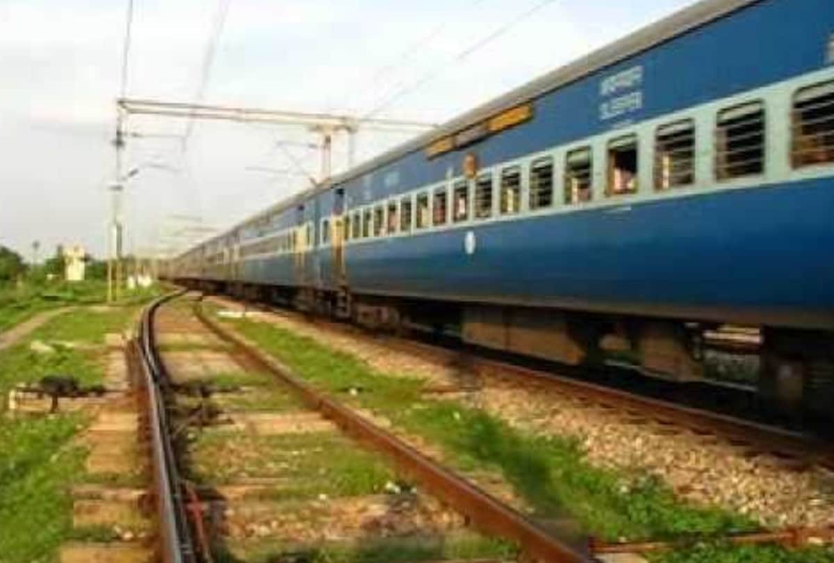 train late in all over india due to this reason