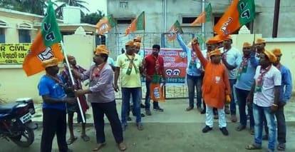 two BJP worker found dead, BJP observes 12 hour Bengal Bandh on Sunday