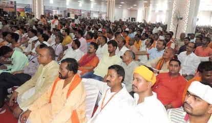 CM yogi adityanath discuss with party leader about next loksabha election