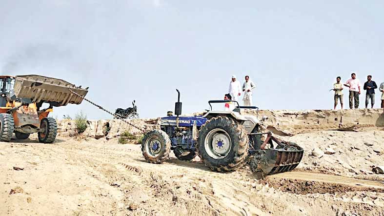 firing between smuggalar andvillagers