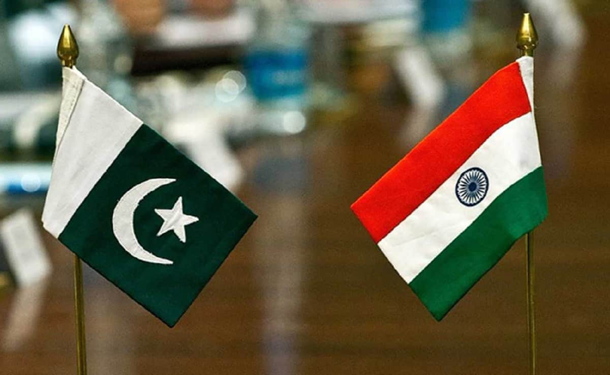 Muslim countries asked Pakistan to hold informal talks with India says in a report