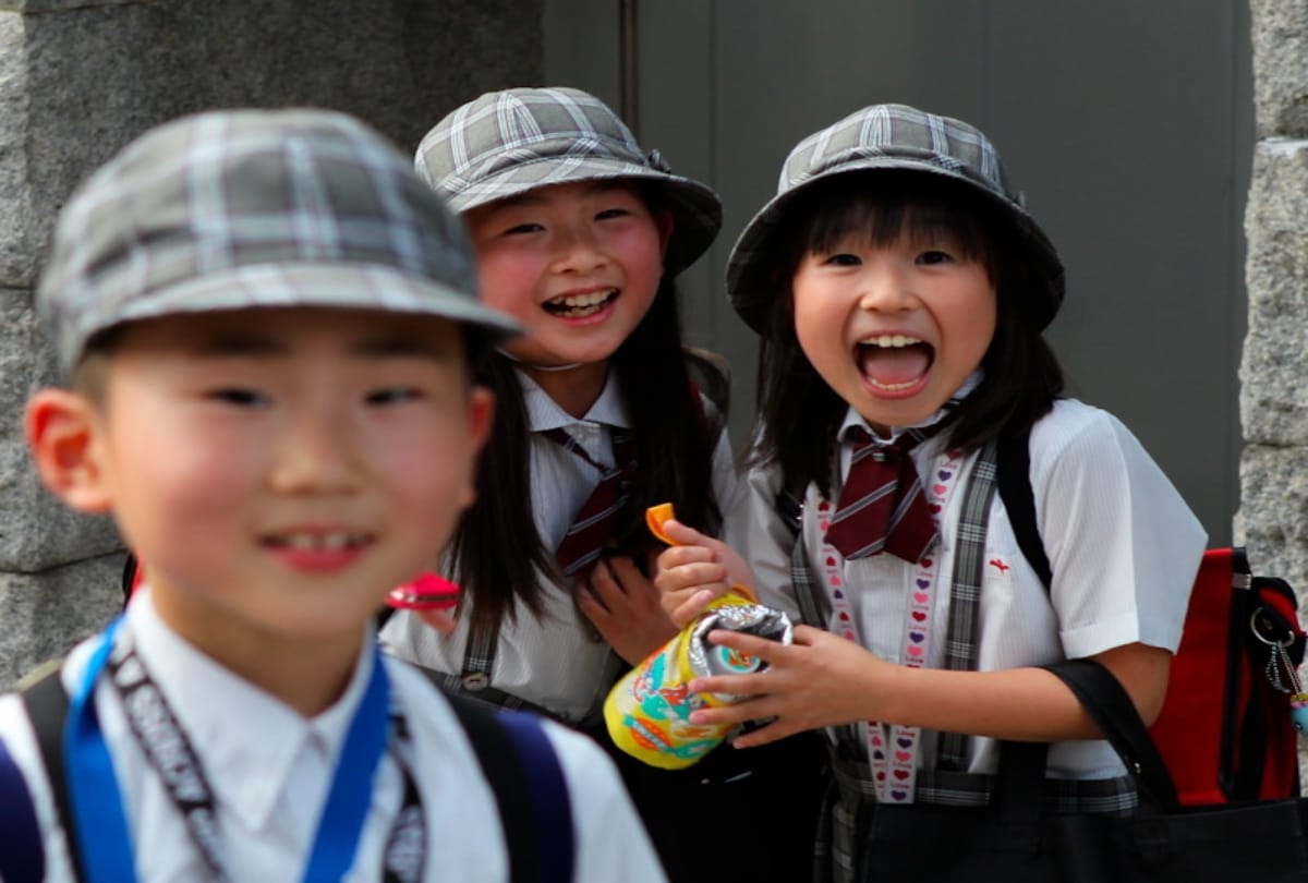 Why Japanese Kids Hide Belly Buttons During Thunderstorms
