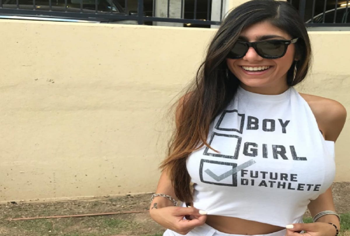 Porn Star Mia Khalifa Old Tweet viral Before Bigg Boss 13