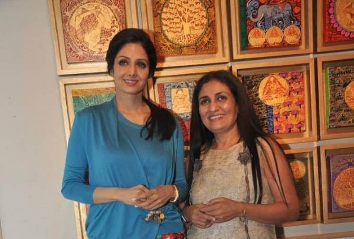 Boney kapoor host exhibition of Sridevi paintings
