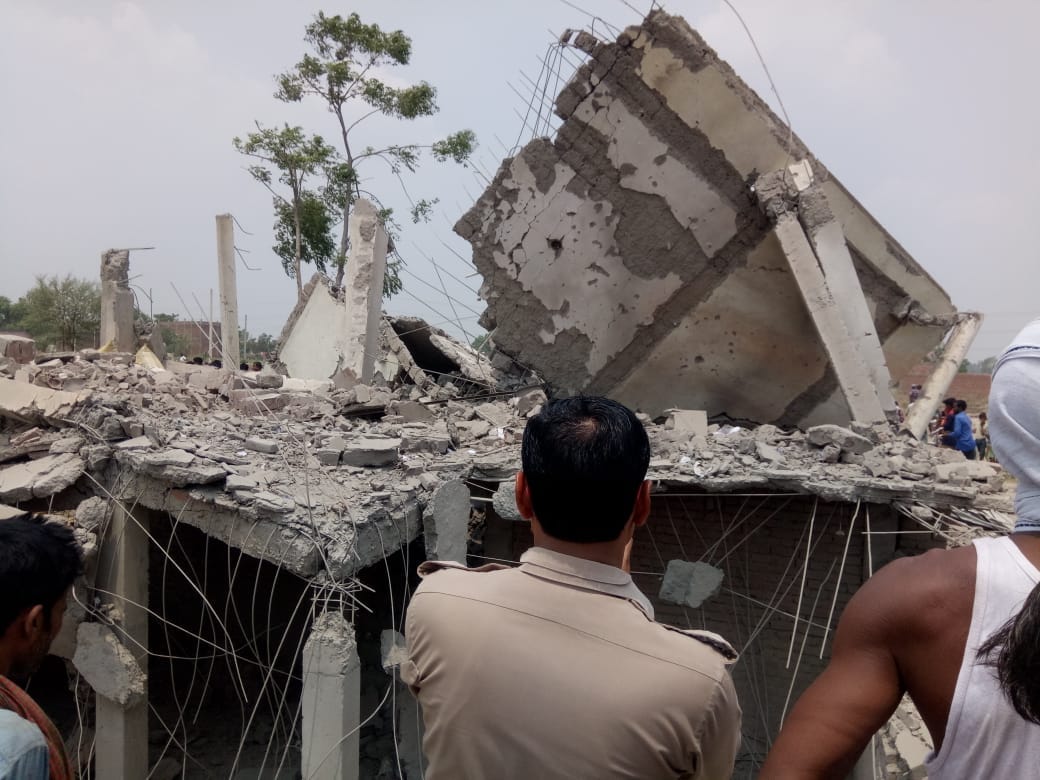 blast in lucknow kakori area 