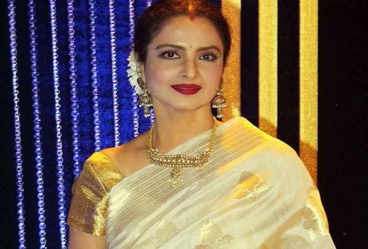 Actress rekha will set up Mammography machine in Cancer Institute
