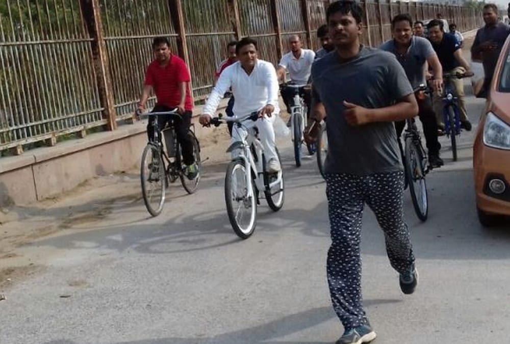  akhilesh yadav in janeshwar mishra park in lucknow.