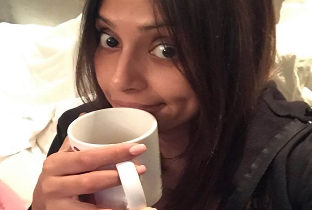 Bipasha Basu hospitalised due To stubborn bacterial infection