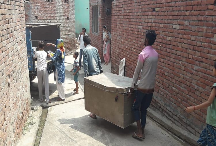 Kairana: Fear of a Special Community A family has fled, photos