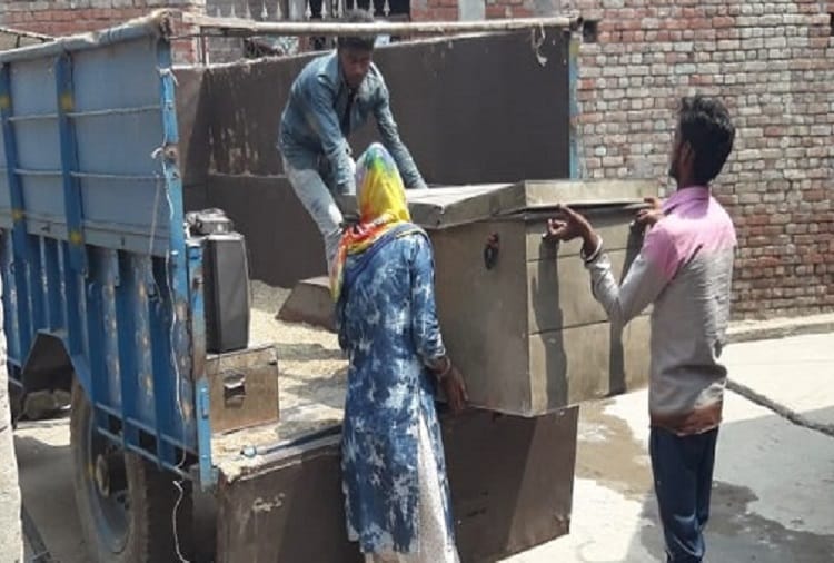 Kairana: Fear of a Special Community A family has fled, photos