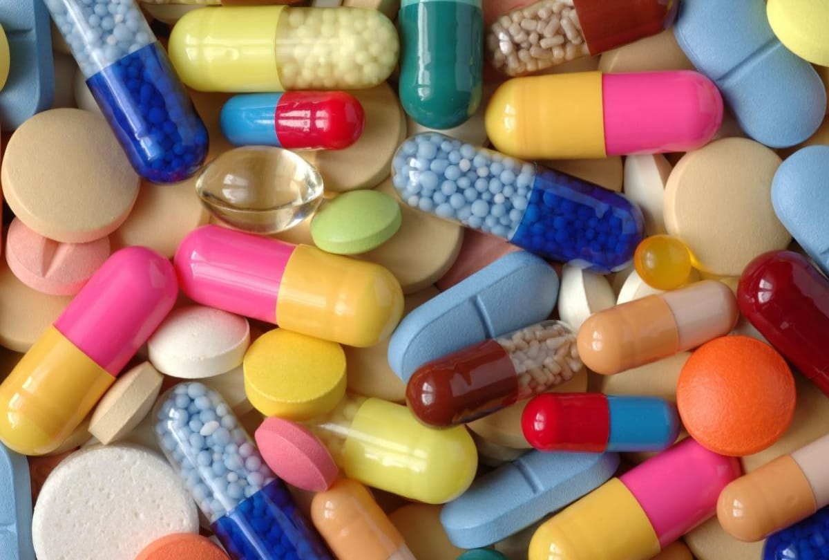 drugs with same name creating confusion will be checked up 