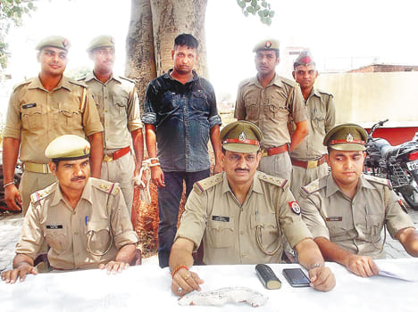 Police caught fake CBI inspector