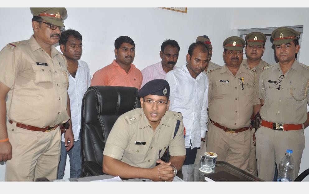 fake IAS officer arrested before engagement