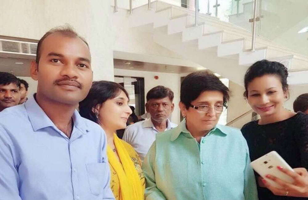 fake IAS officer arrested before engagement