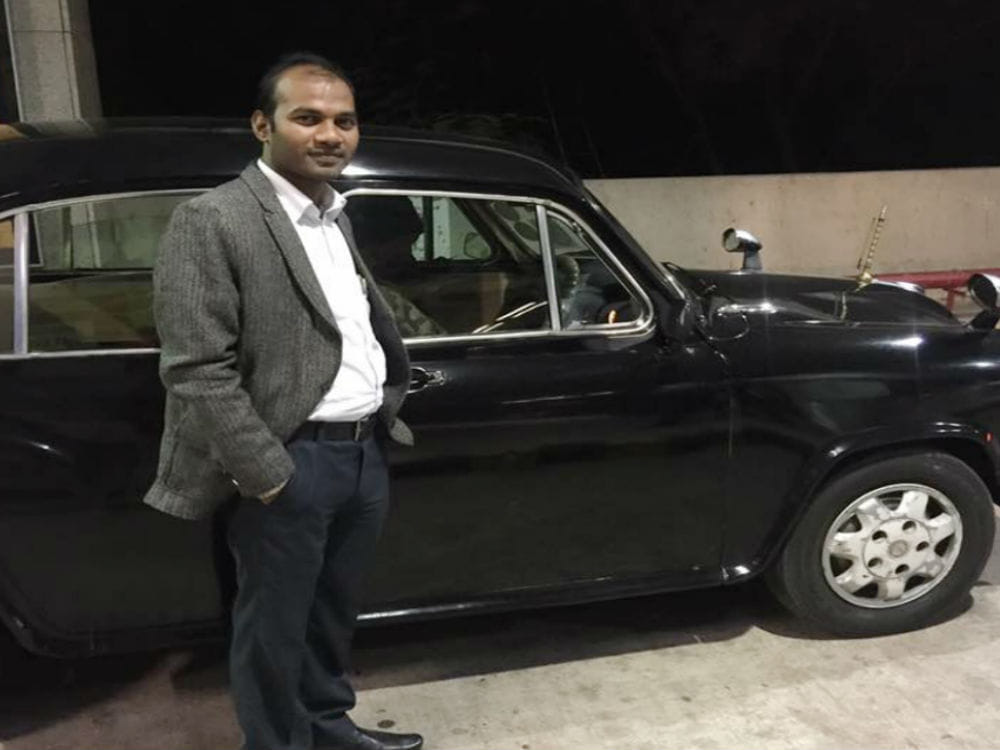 fake IAS officer arrested before engagement