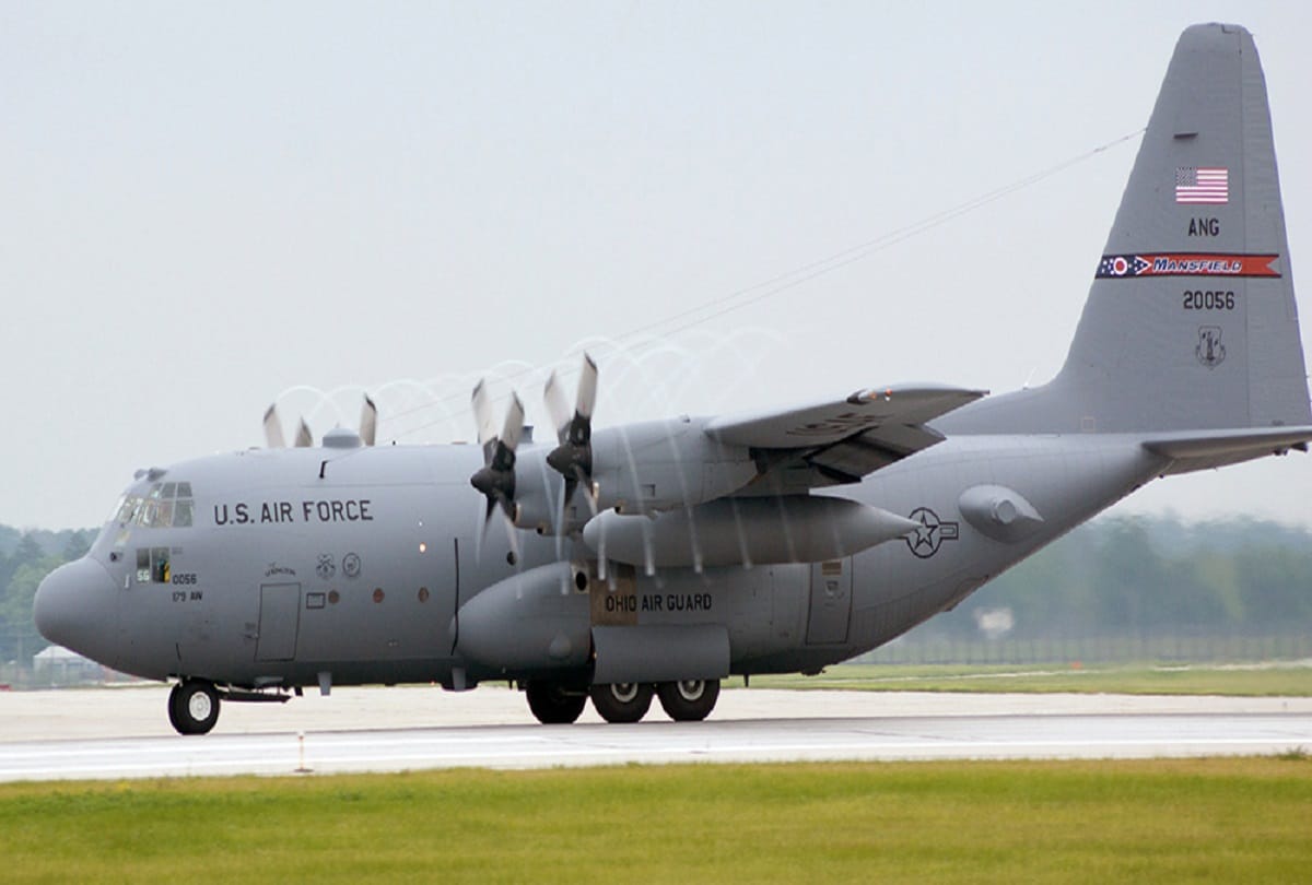 soldier steal plane and fly in remember of his wife