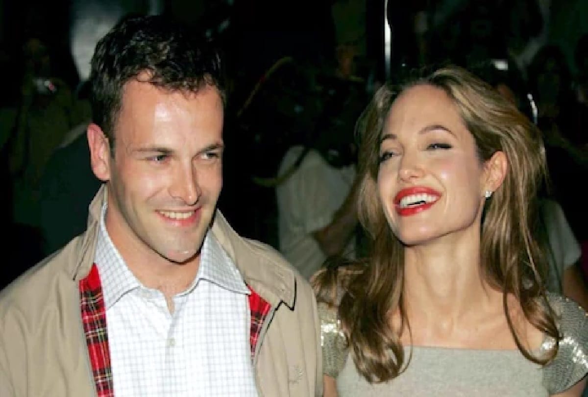Angelina Jolie And First Husband Jonny Lee Miller Know about actress Love story to Divorce Journey