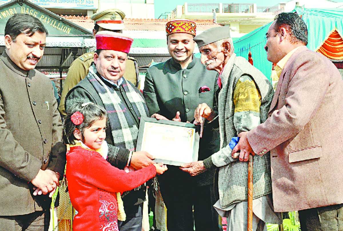 Environment Day Special: Meen Singh planted one lakh saplings of various species including pine