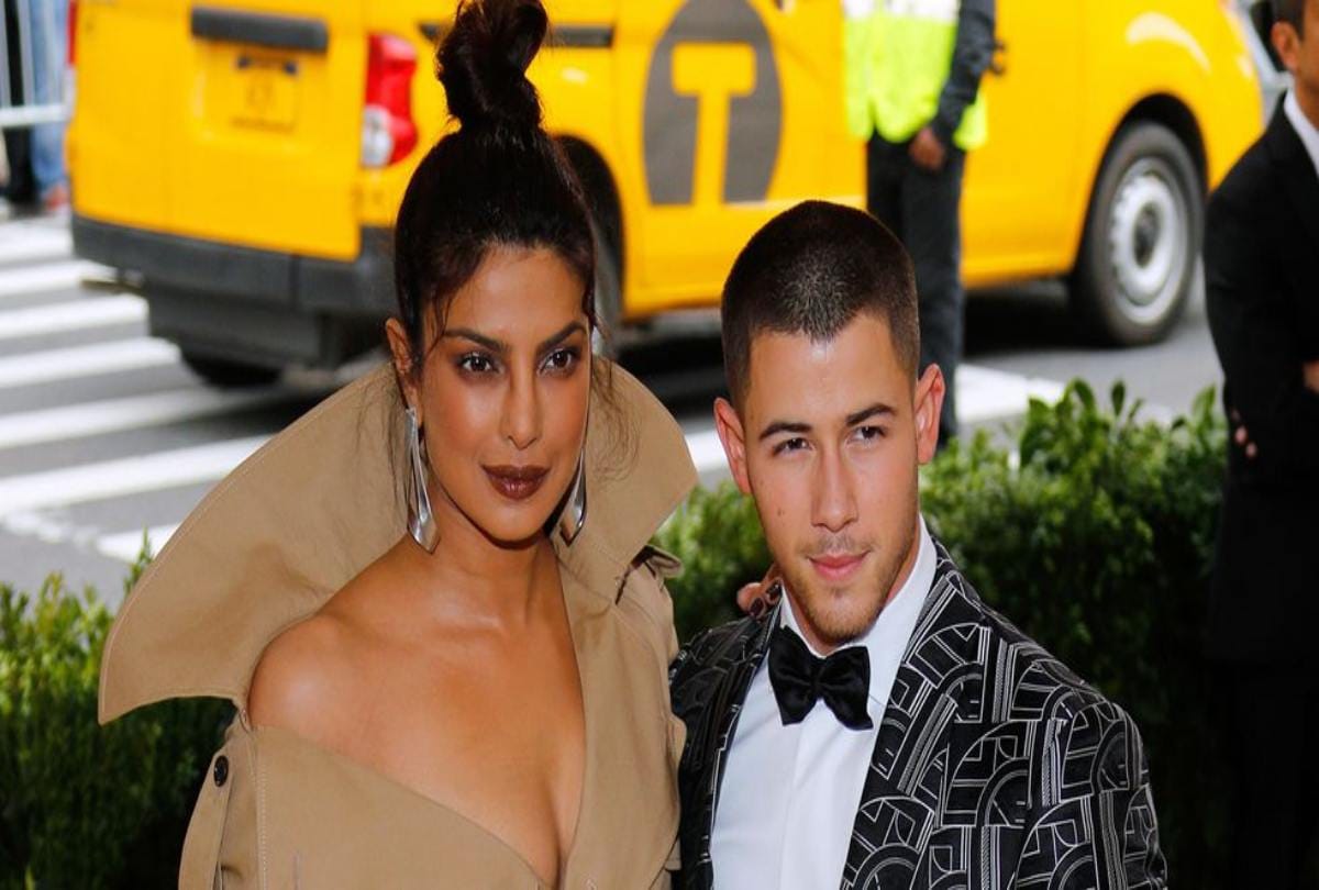 apart from Priyanka Chopra these bollywood actress has also date foreigner boyfriend