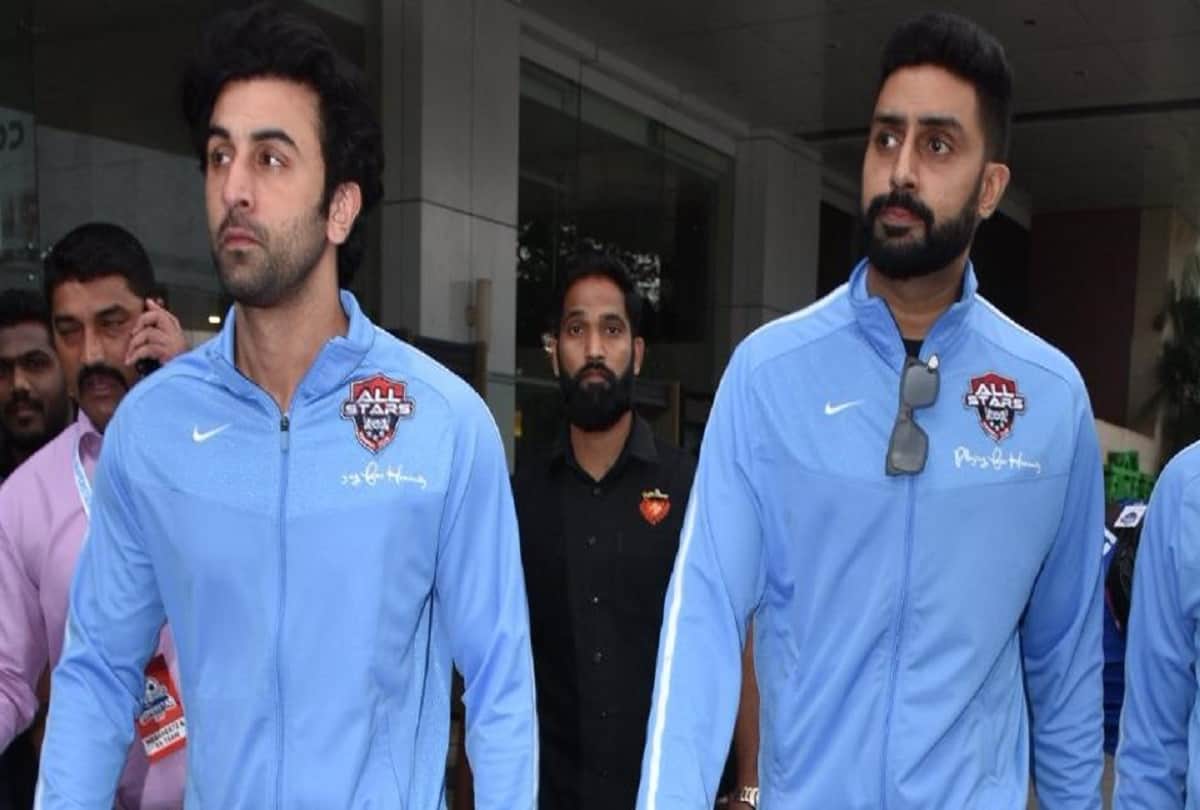 ranbir kapoor injured while playing football match