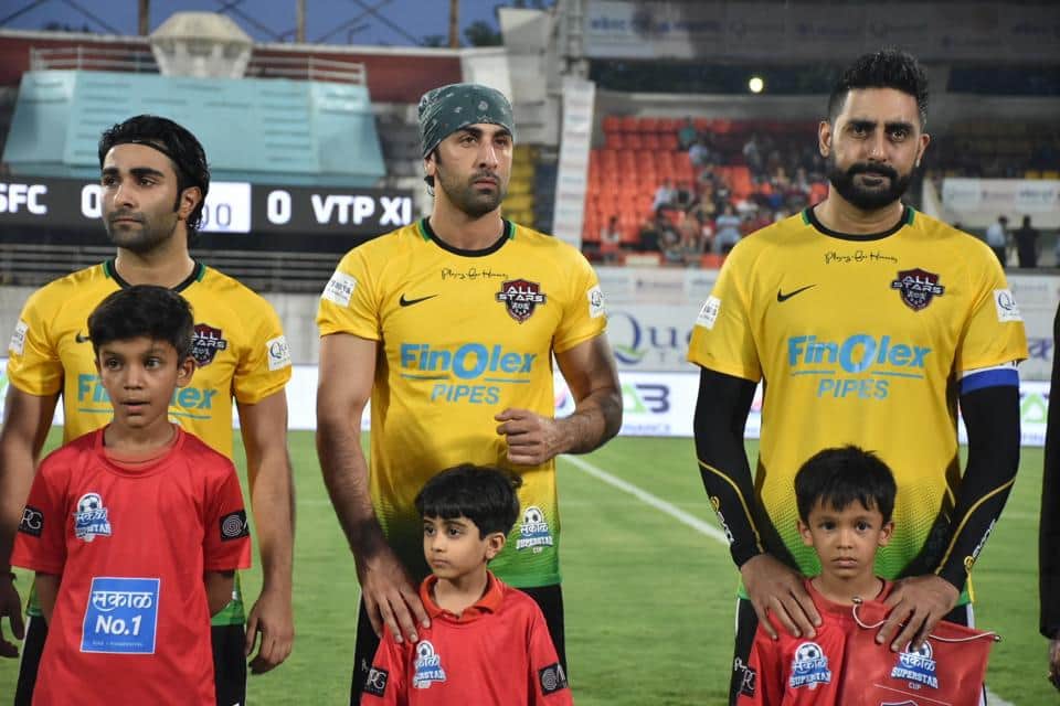 ranbir kapoor injured while playing football match