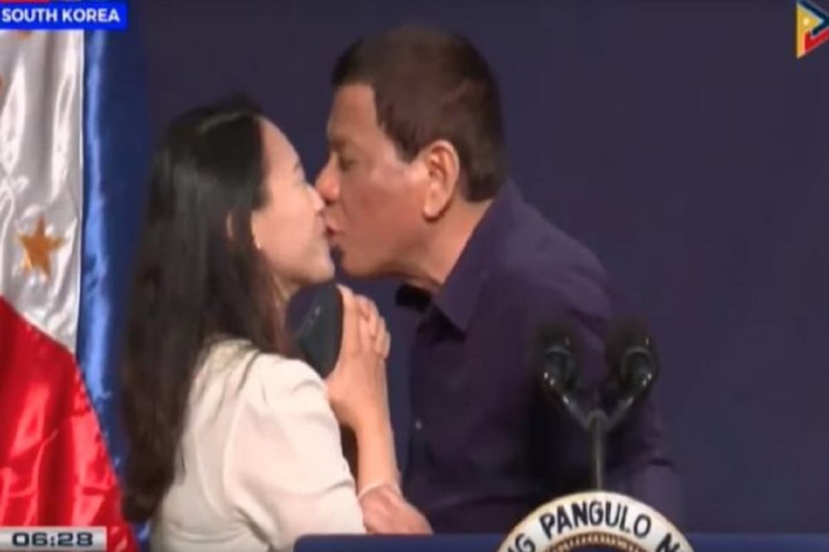 Philippine President Rodrigo Duterte openly kissed overseas worker, criticized by women rights group