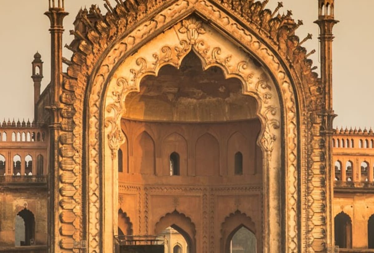 This is how britishers supressed revolt in Lucknow.