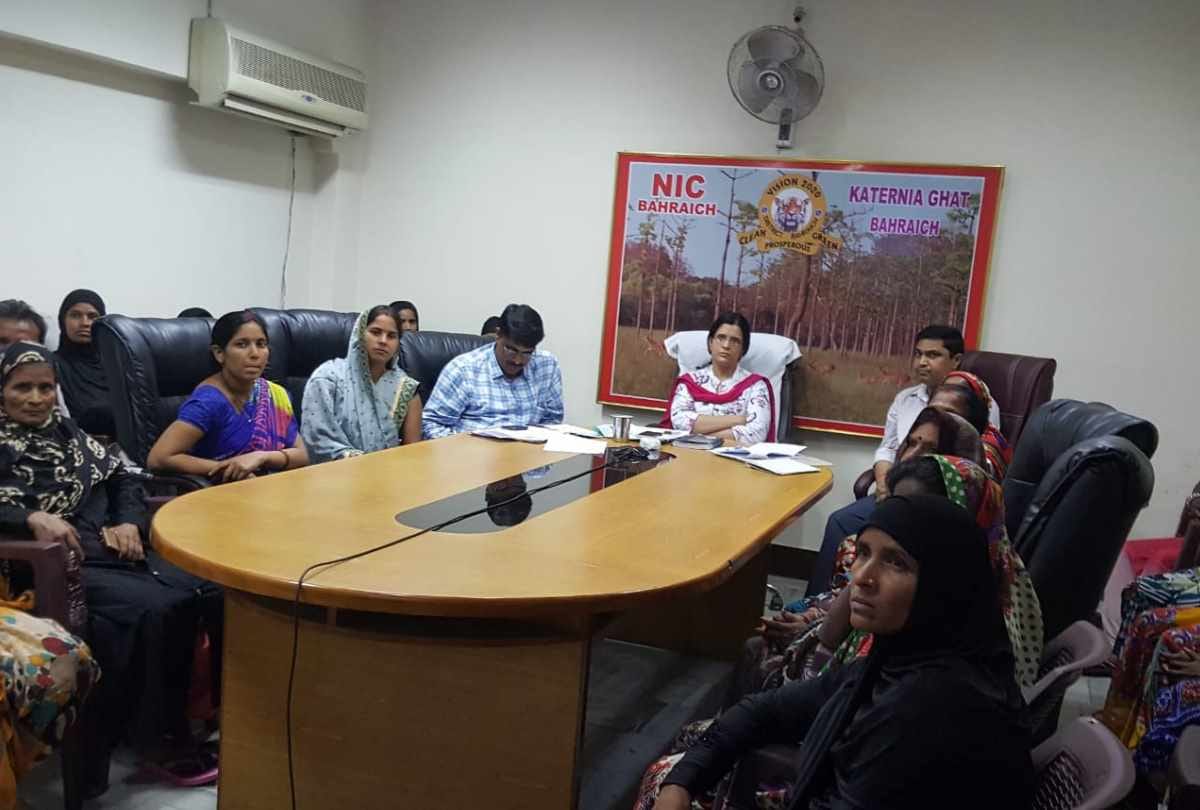 pm modi speak to pmay beneficiary of bkt and bahraich 