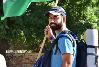 ashish sharma reached lucknow to remove beggar from india