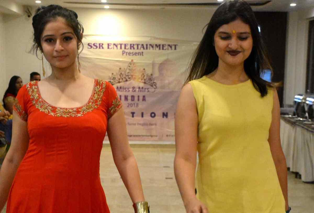 Miss and mrs india audition organised in varanasi