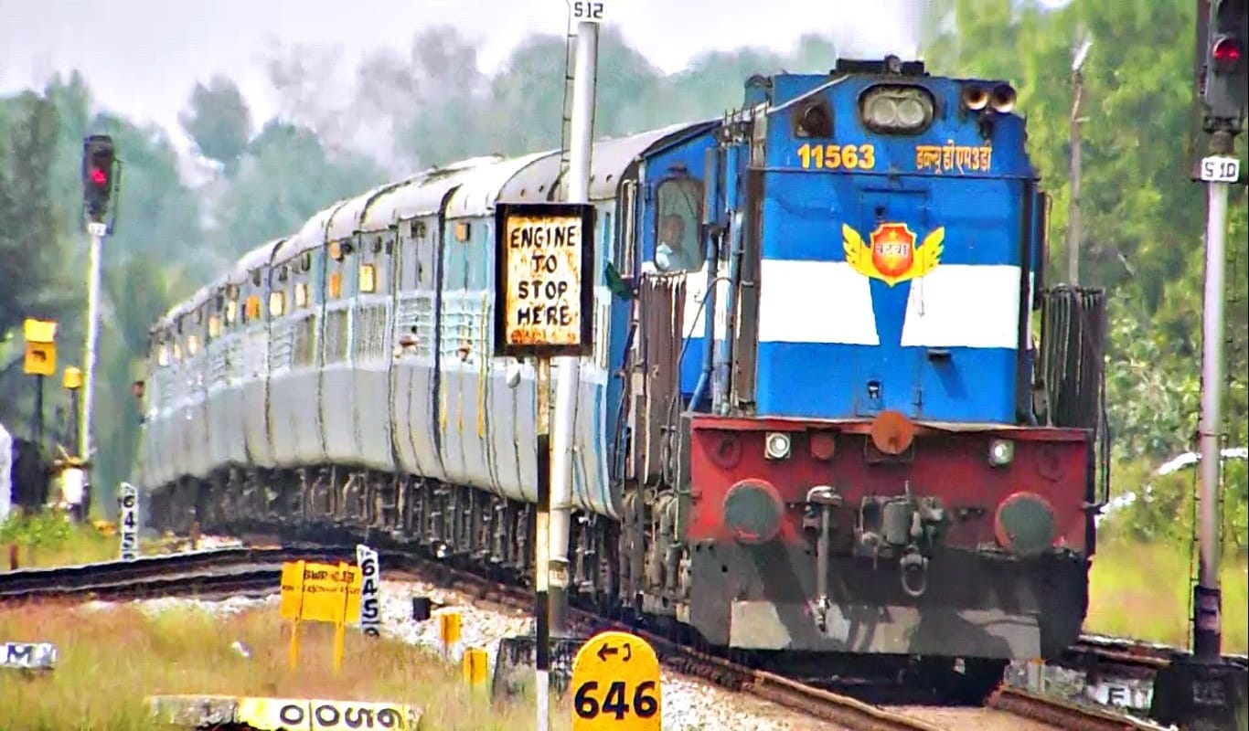 These are India's longest rail routes it takes almost 85 long hours to reach their destination