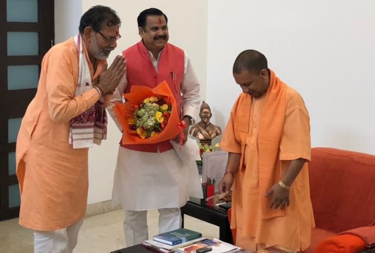 Prime Minister Narendra Modi greeted CM Yogi on birthday
