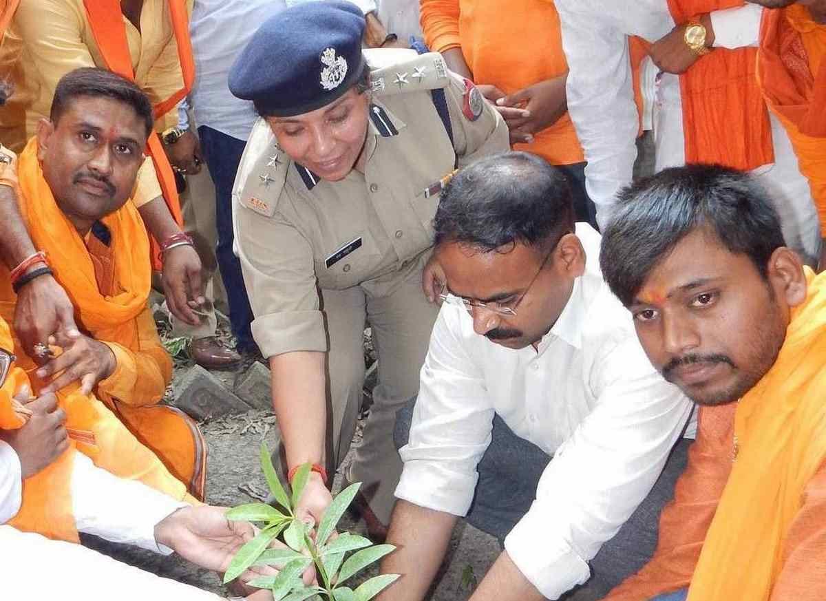 CM yogi adityanath birthday celebration in purvanchal