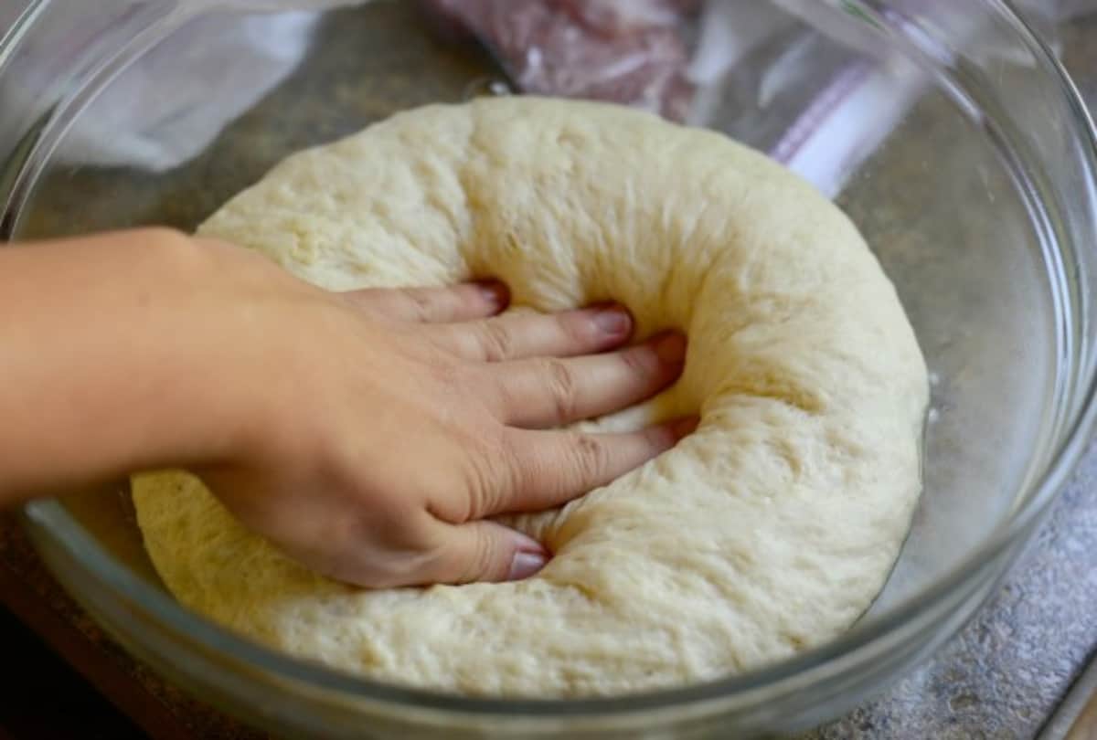 easy recipe to make cheesy moong dal kachori step by step