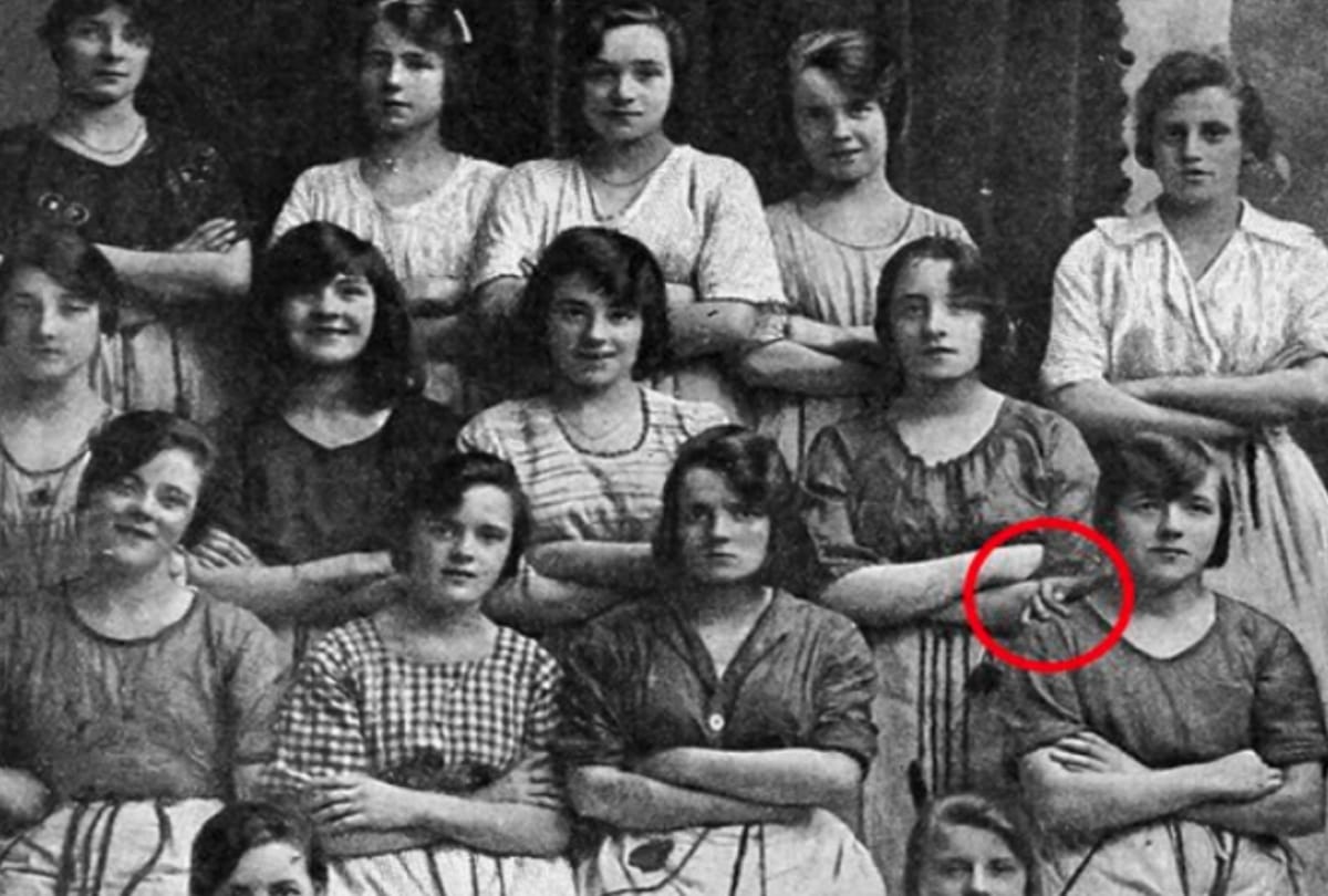 Ghost Spotted In 118 Year OLd Photo Of 15 Girls Outside Linen Mill in Ireland 