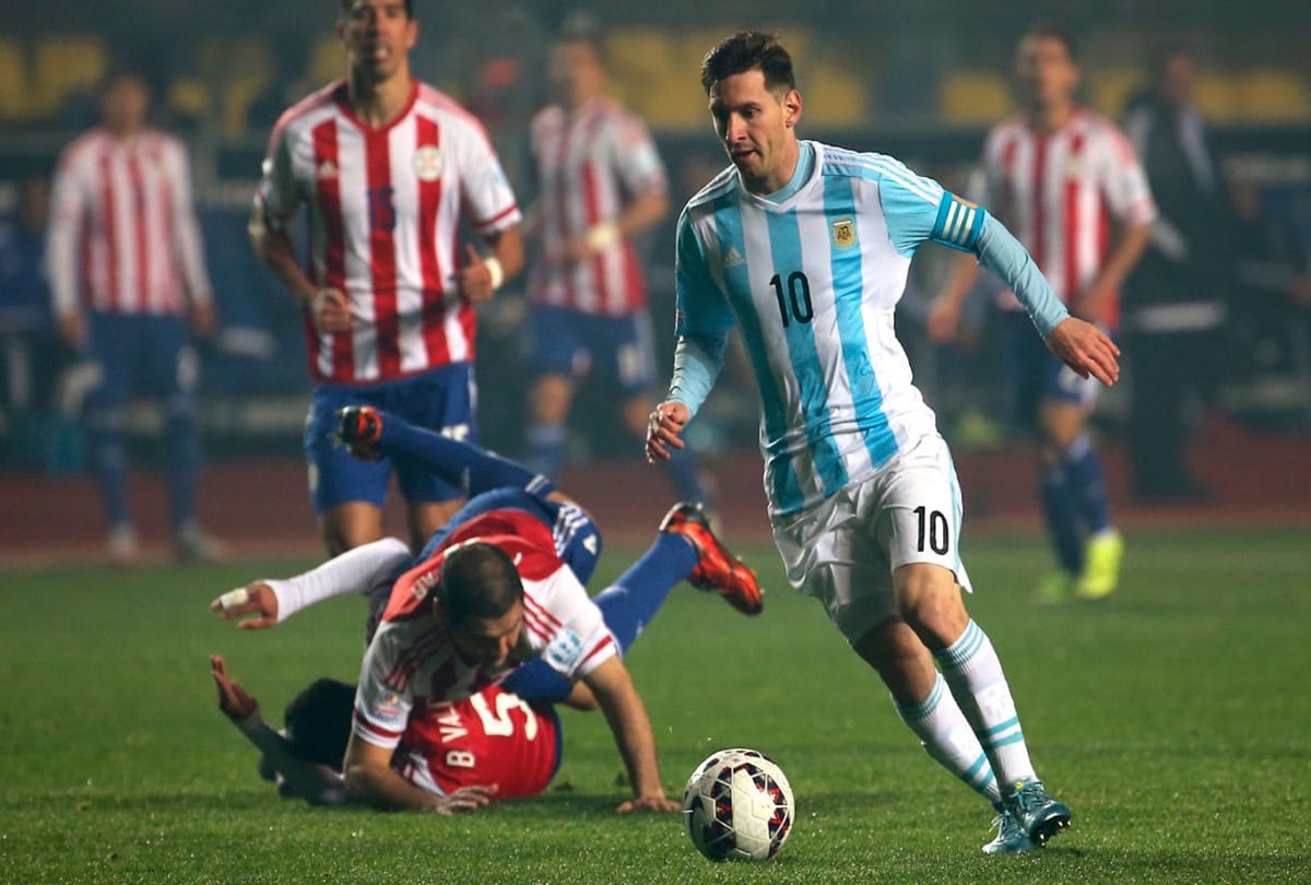 lionel messi fails many time to convert panalty kick in goals
