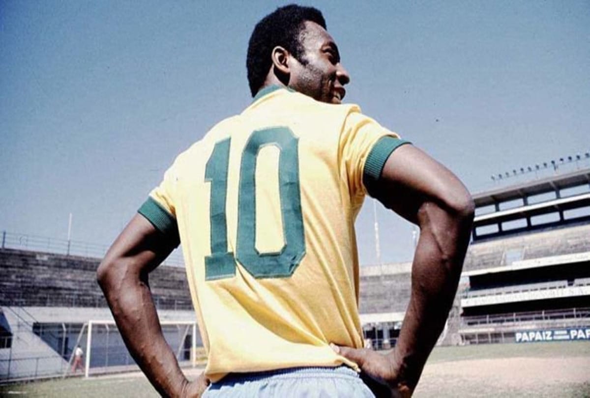 Brazil footballer Pele's last match jersey sells for 23 lakh rupee in Italy