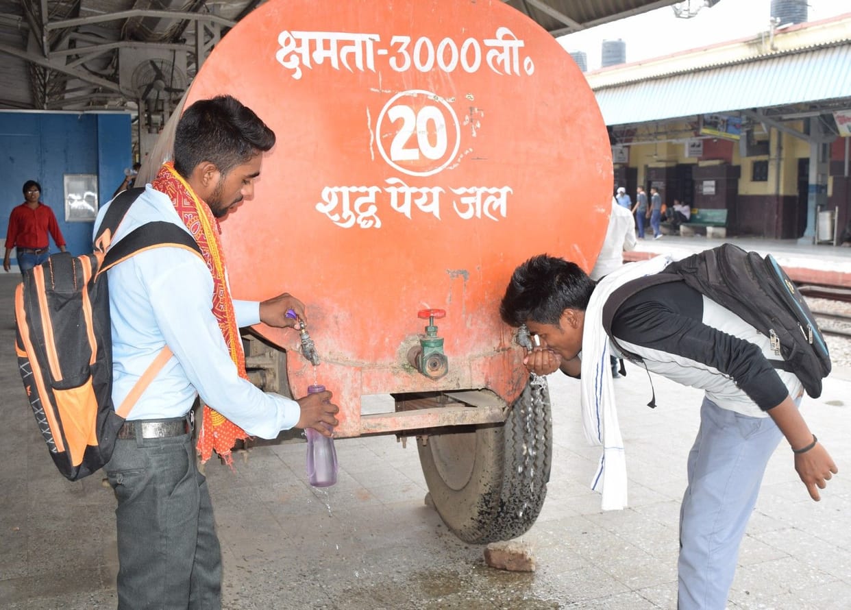 पचास फीसदी गिरा नलकूपों का डिस्चार्ज