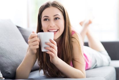 जरूरी बात: रात में सोने से पहले इस चीज के सेवन की डाल लीजिए आदत, एक महीने में ही दिखने लगेंगे चौंकाने वाले स्वास्थ्य लाभ Drinking Milk Before Bed, how milk is good for health