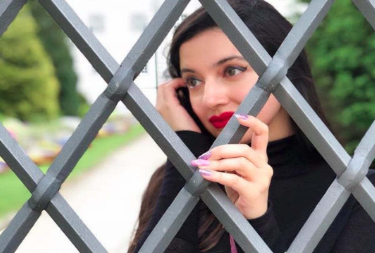 divya khosla with husband bhushan kumar enjoying summer vacation in europe