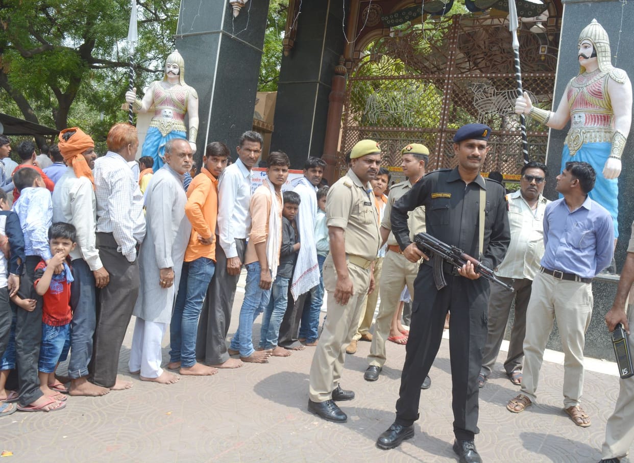 एटीएस, सेना और पुलिस ने डाला डेरा