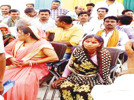 53 members expressed confidence on the head of the Mouda