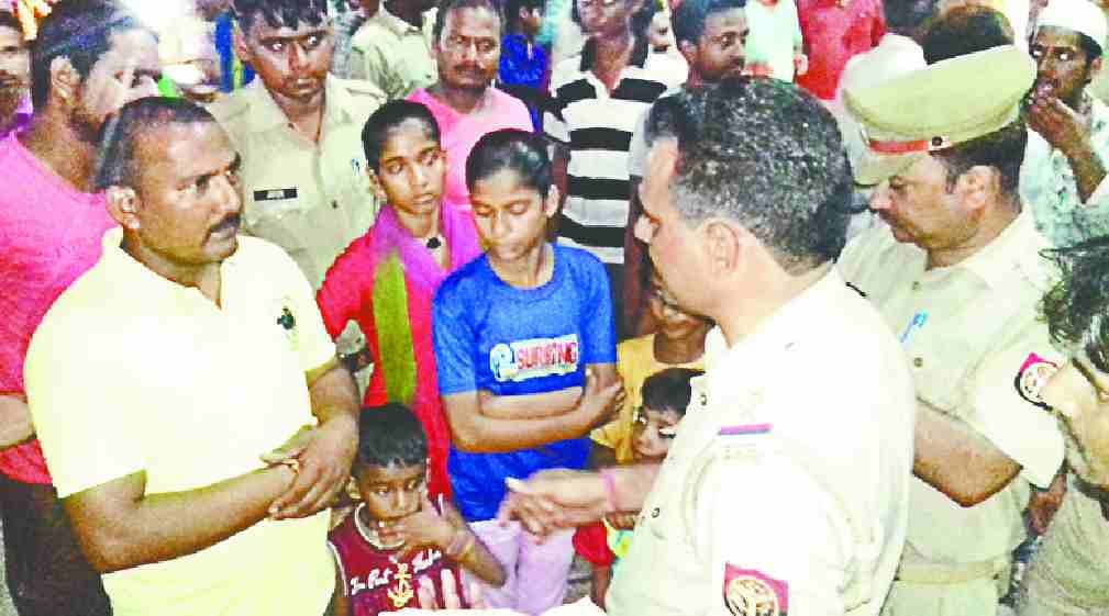 Dalit family reached mosque to make religion change