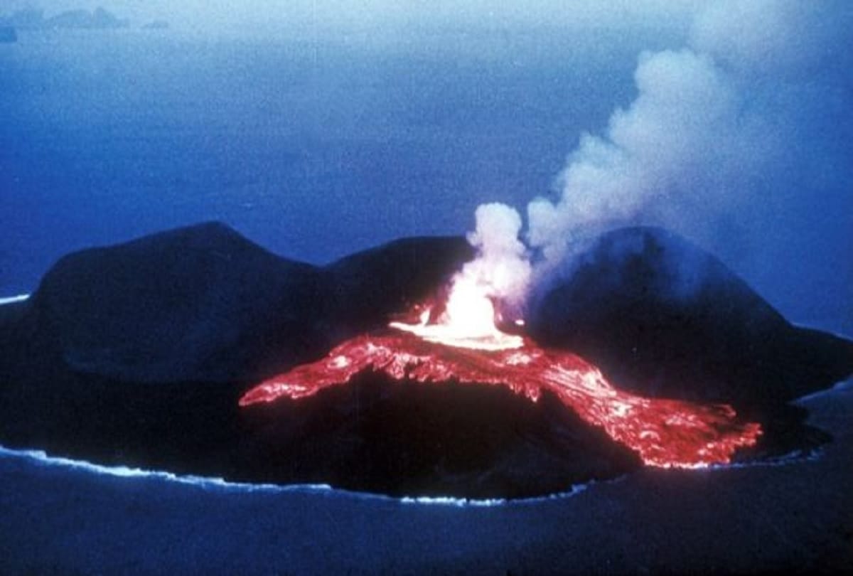These are Ten dangerous volcanoes of the world