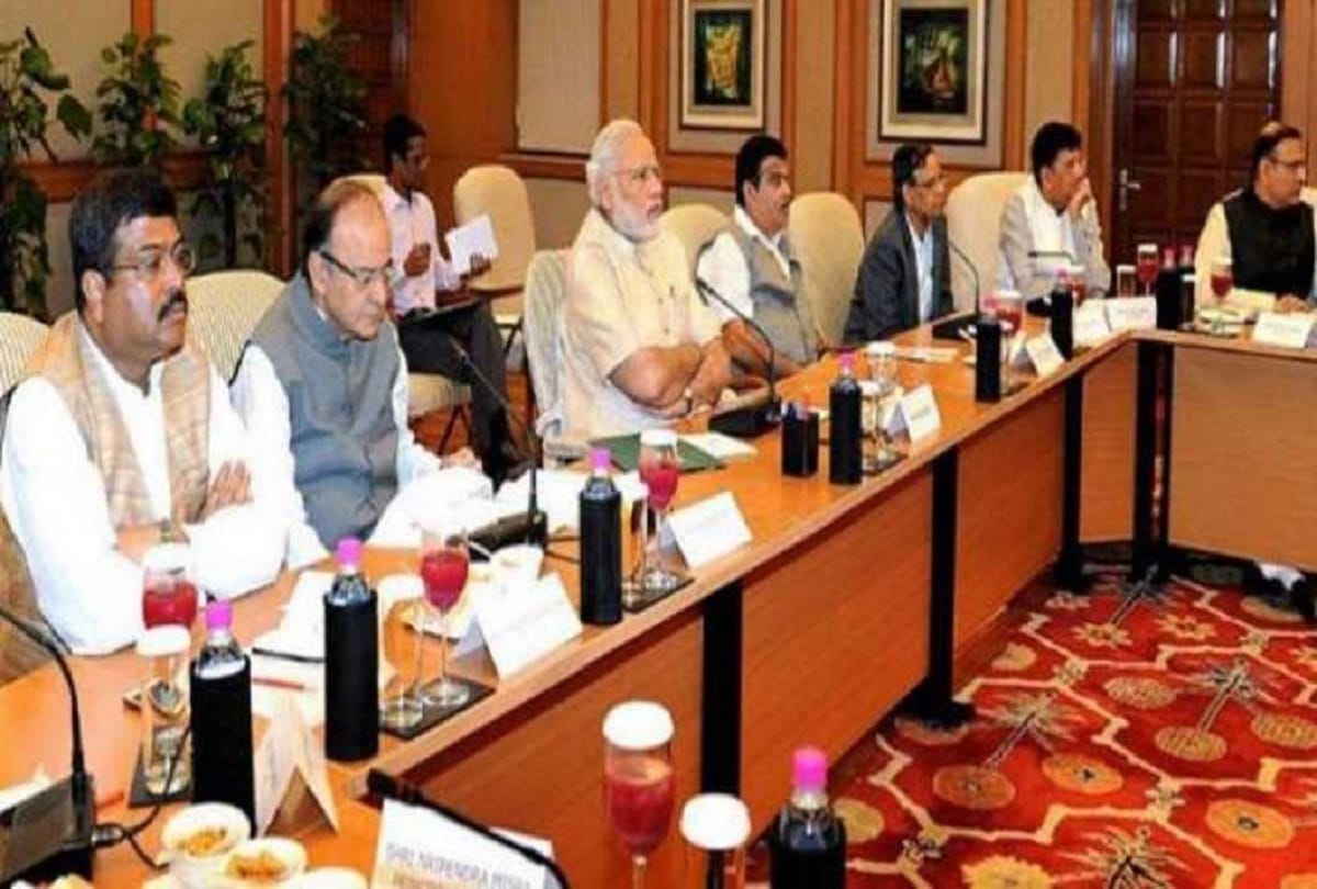 Government to discuss Rs 8000 crore package for sugarcane relief
