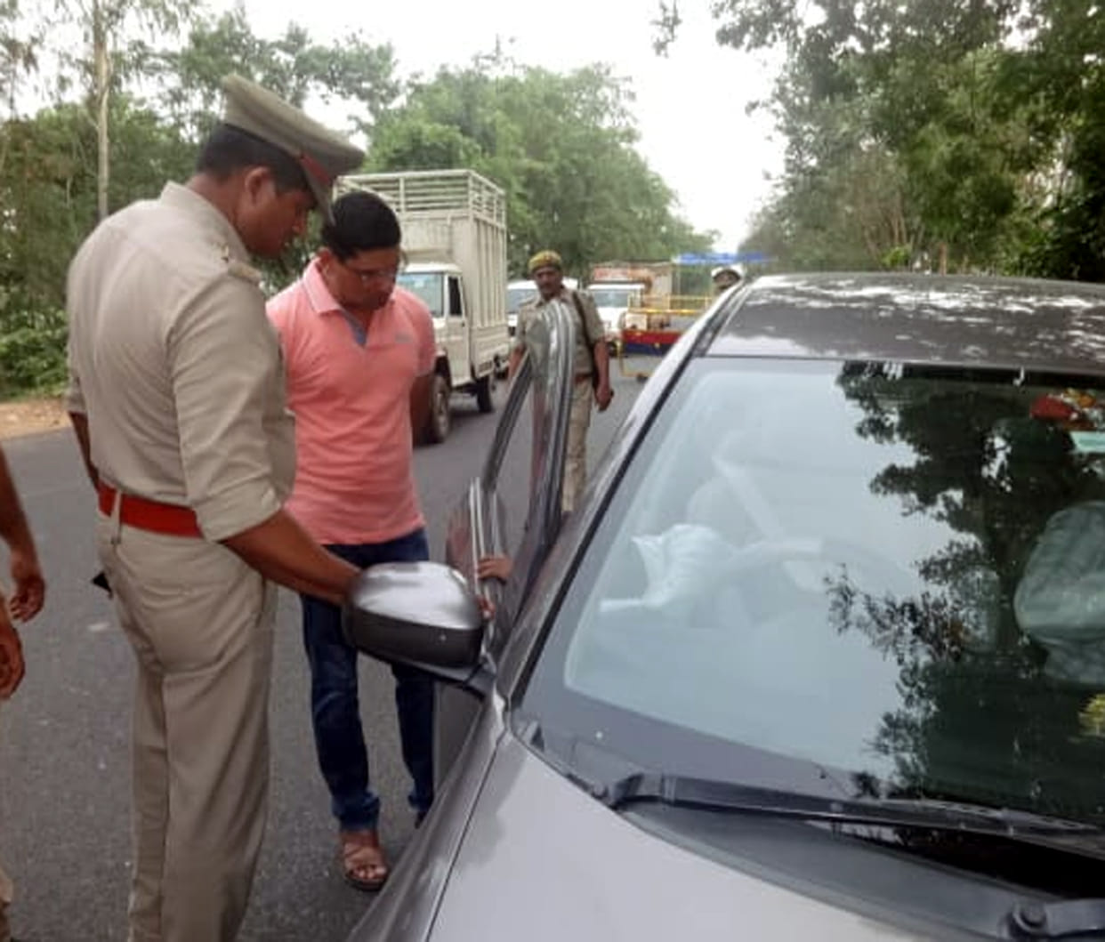 घुमंतू लोगों पर पुलिस की निगाह, सर्च ऑपरेशन