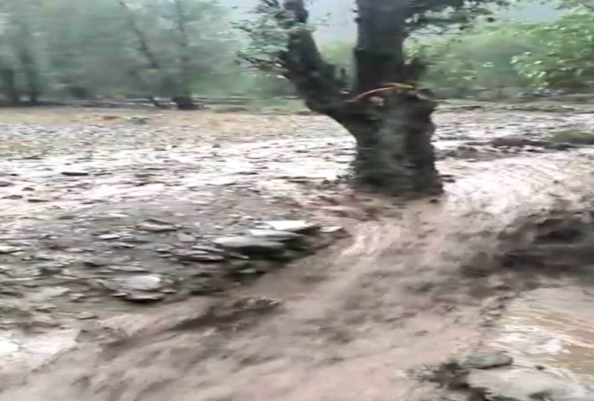 three forest worker saved 20 lives in cloud burst at tharali uttarakhand